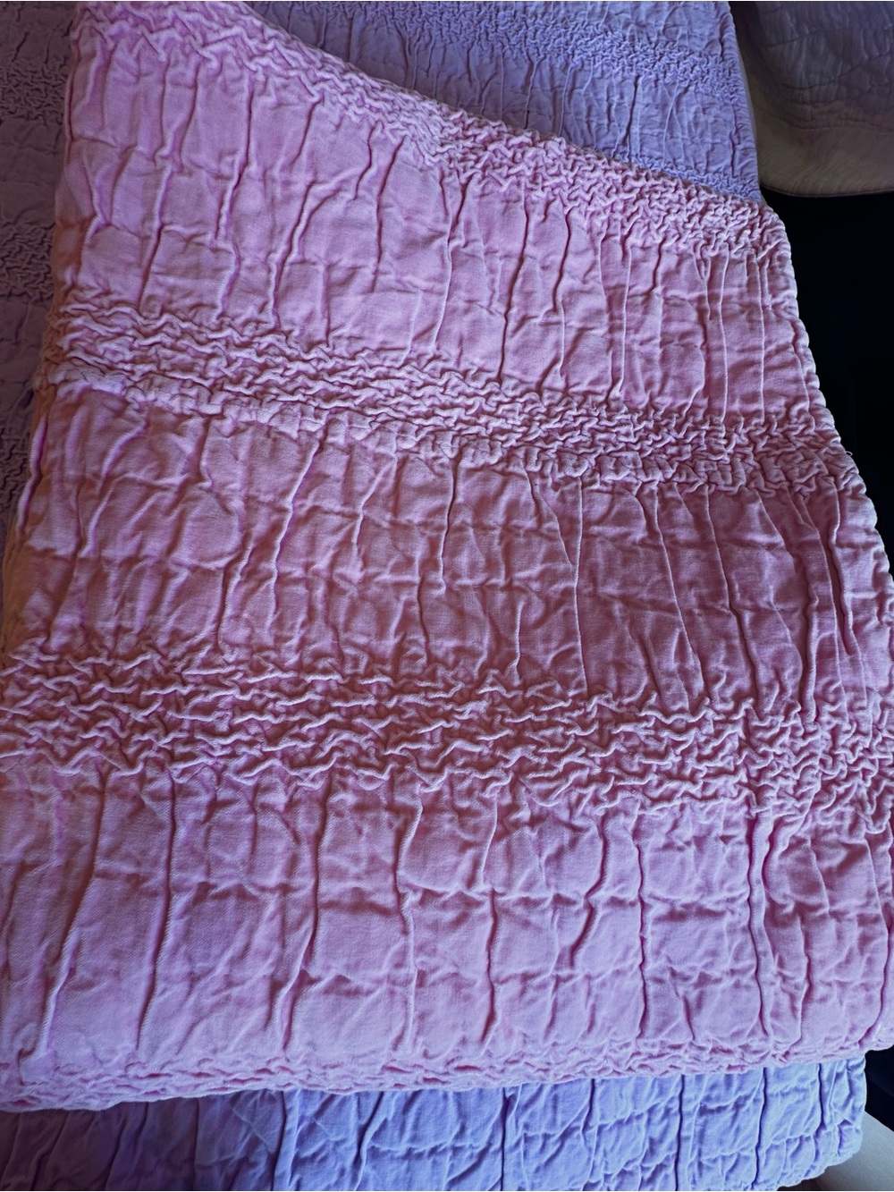 Pottery Barn Twin Quilt Coverlet Ruched Textured pink Great Condition